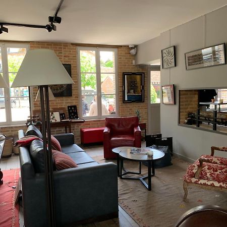 Km 41 Hotel Chaumont-sur-Tharonne Eksteriør billede